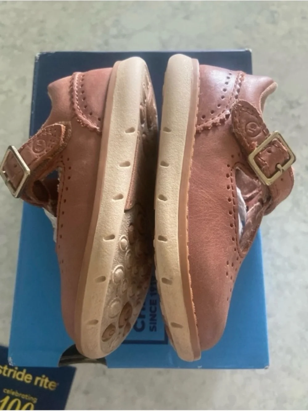 Stride Rite Brown Leather T-Strap Baby Walker Shoes size 4 months girls sierra